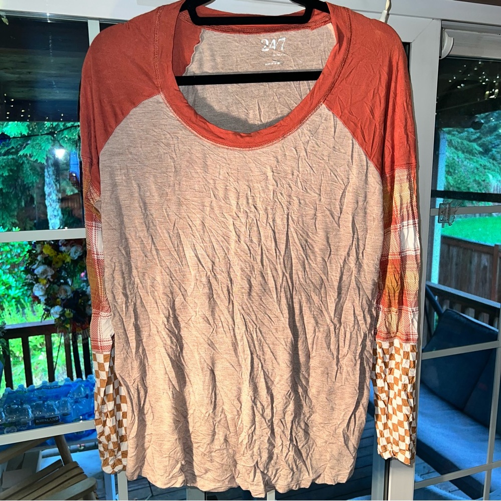 Women's Long Sleeve Top in Rust and Beige